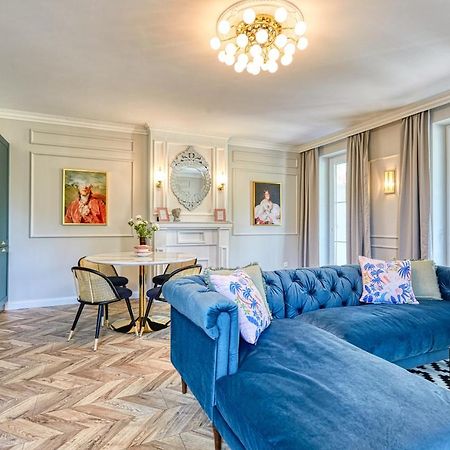 The Doors Luxury Apartment Mosonmagyarovar Exterior photo