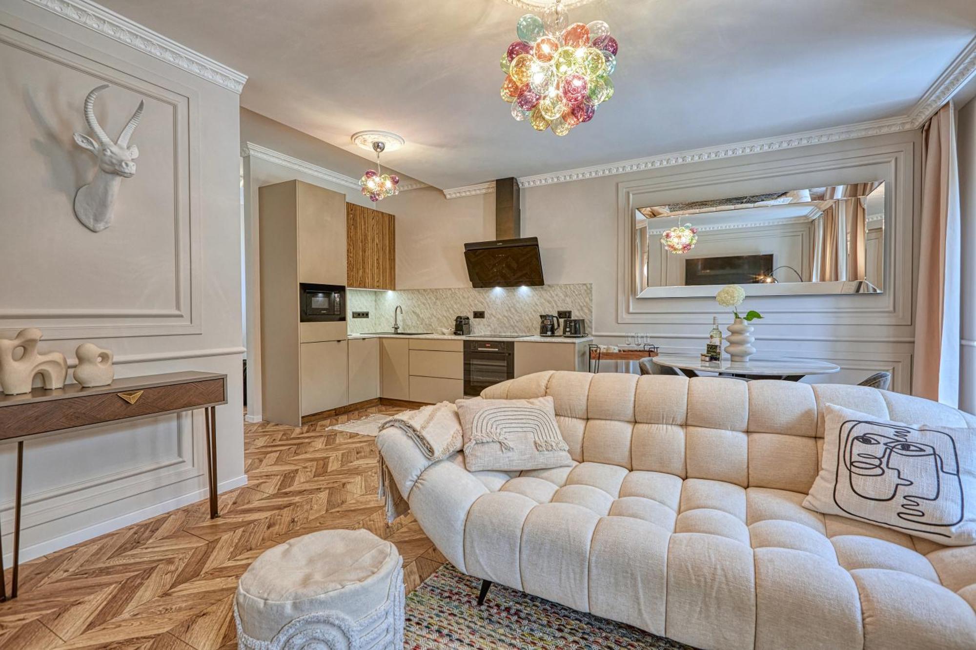 The Doors Luxury Apartment Mosonmagyarovar Exterior photo
